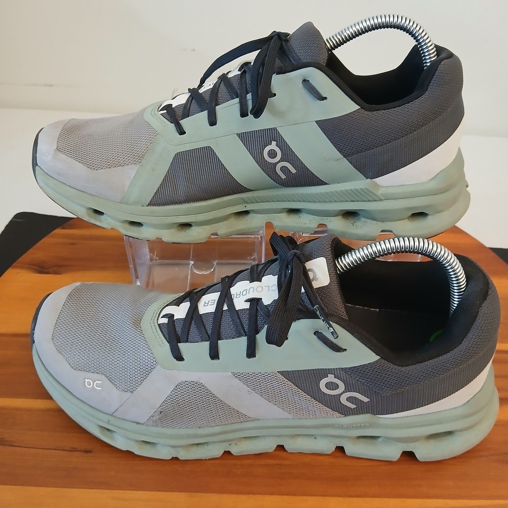 On Running Men's Athletic Shoes in Gray and Mint Green